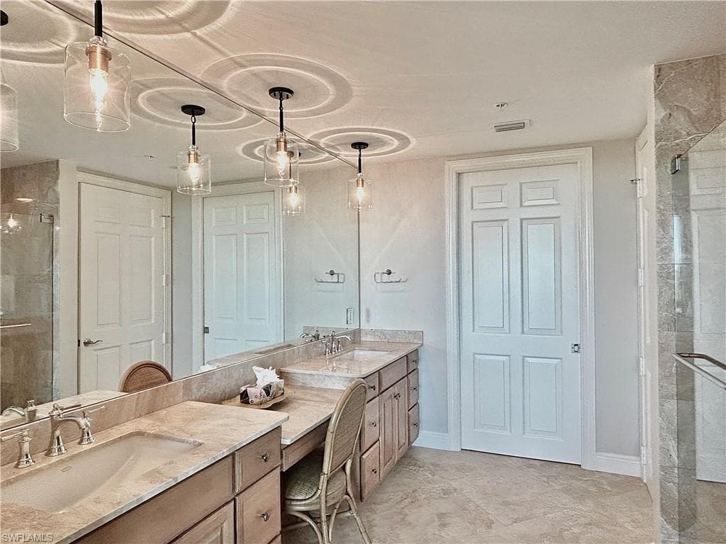 275 Indies Way 901, Naples, FL 34110-14