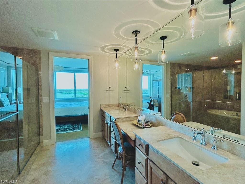 275 Indies Way 901, Naples, FL 34110-16