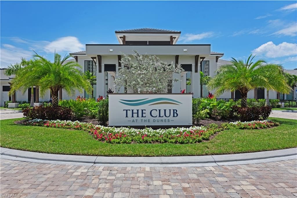 275 Indies Way 901, Naples, FL 34110-20