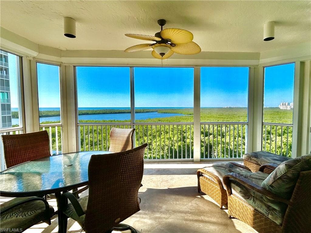 275 Indies Way 901, Naples, FL 34110-1