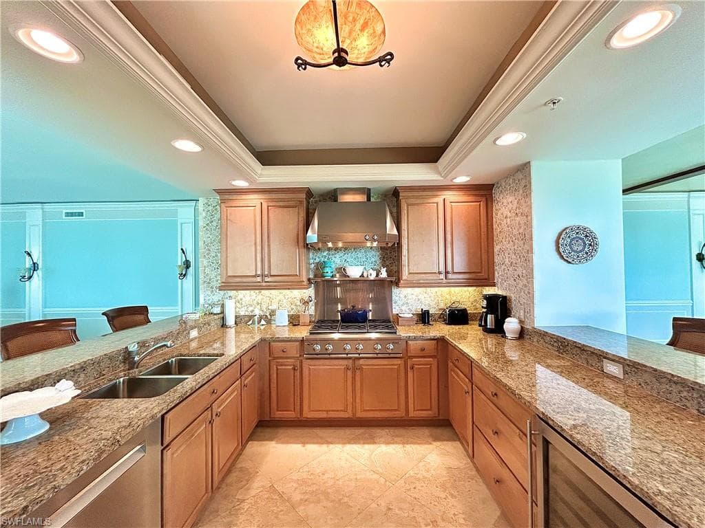 275 Indies Way 901, Naples, FL 34110-5