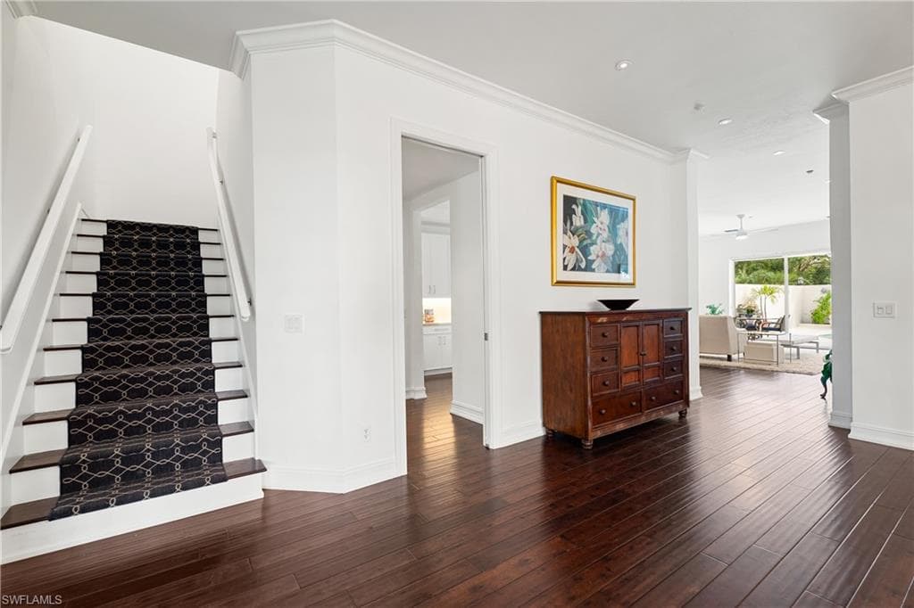 4840 Boulevard Ct, Naples, FL 34103-10