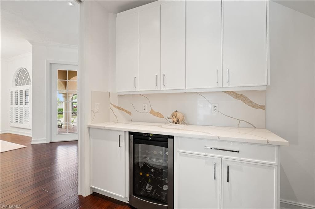 4840 Boulevard Ct, Naples, FL 34103-16