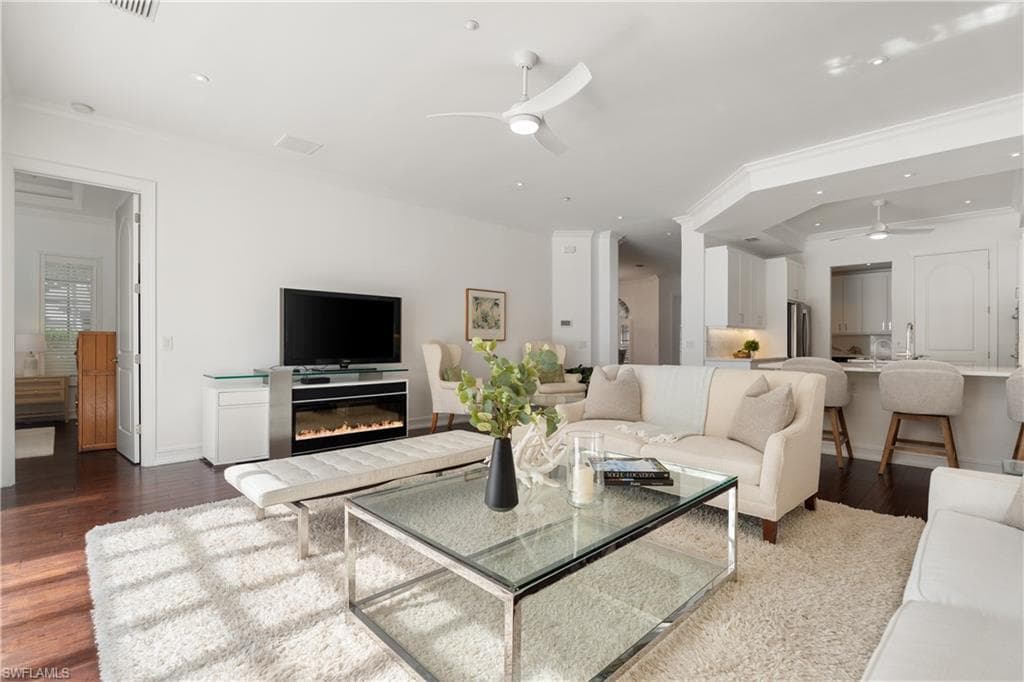 4840 Boulevard Ct, Naples, FL 34103-18