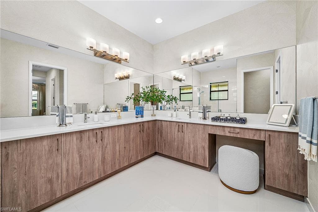 12777 Springbrook Ct, Estero, FL 33928-9