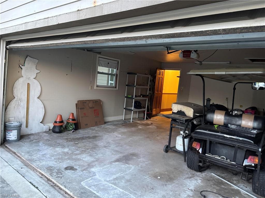 6572 Kestrel Cir, Fort Myers, FL 33966-12