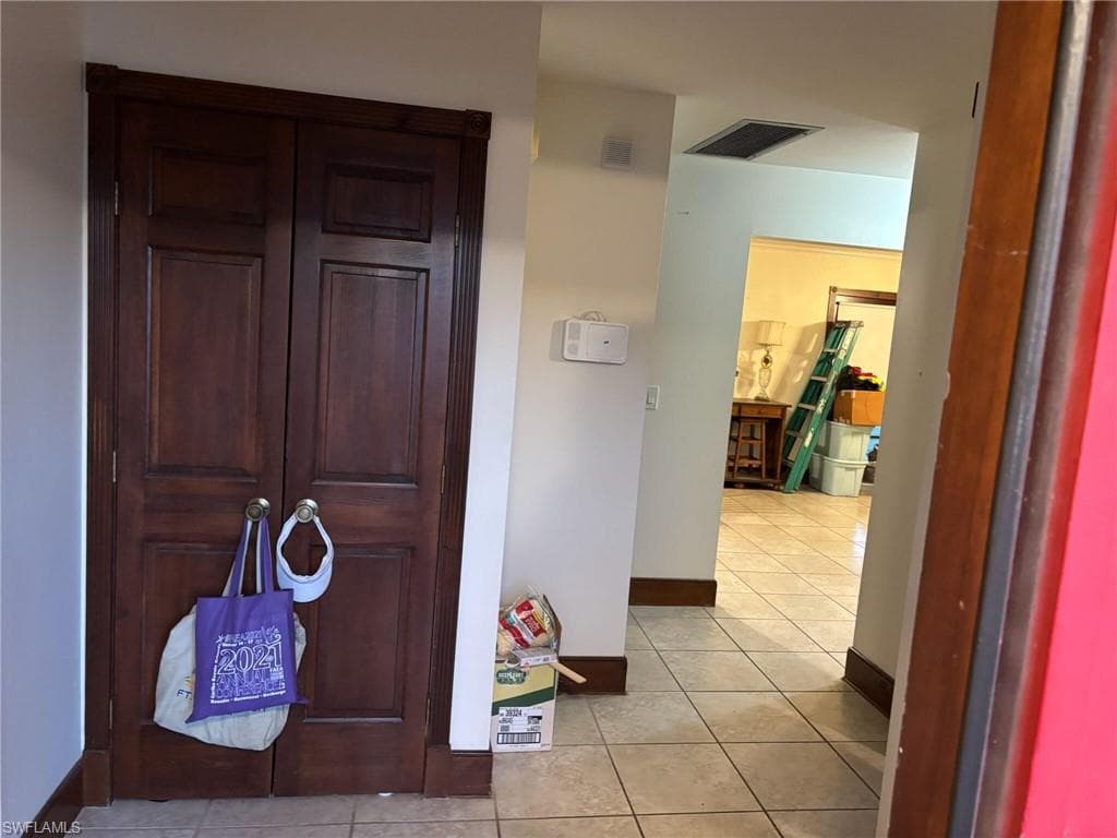 6572 Kestrel Cir, Fort Myers, FL 33966-22