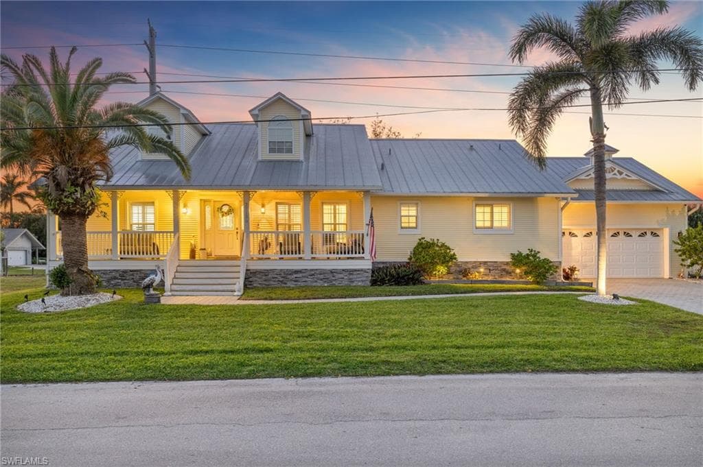 27130 Holly Ln, Bonita Springs, FL 34135-1