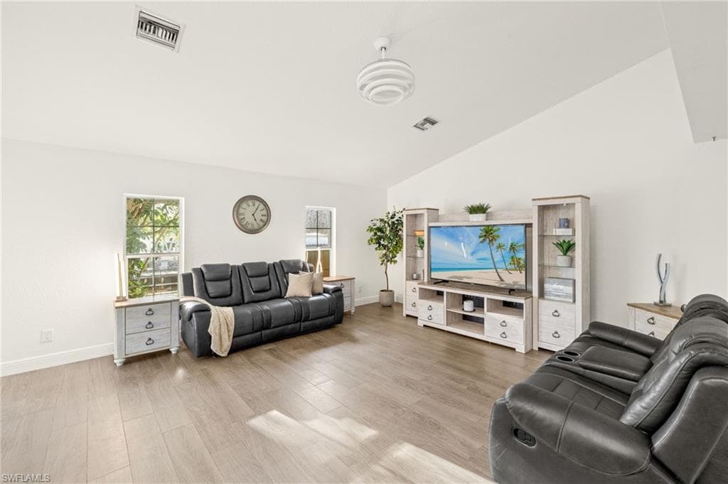 27130 Holly Ln, Bonita Springs, FL 34135-5