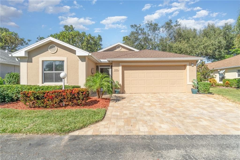 15176 Palm Isle Dr, Fort Myers, FL 33919-1