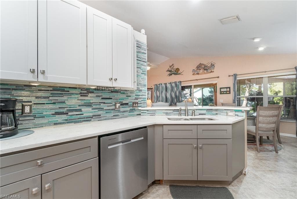 15176 Palm Isle Dr, Fort Myers, FL 33919-5