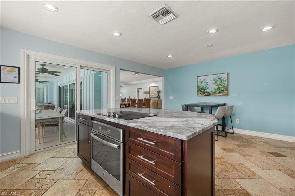 1236 Lamplighter Ct, Marco Island, FL 34145-16