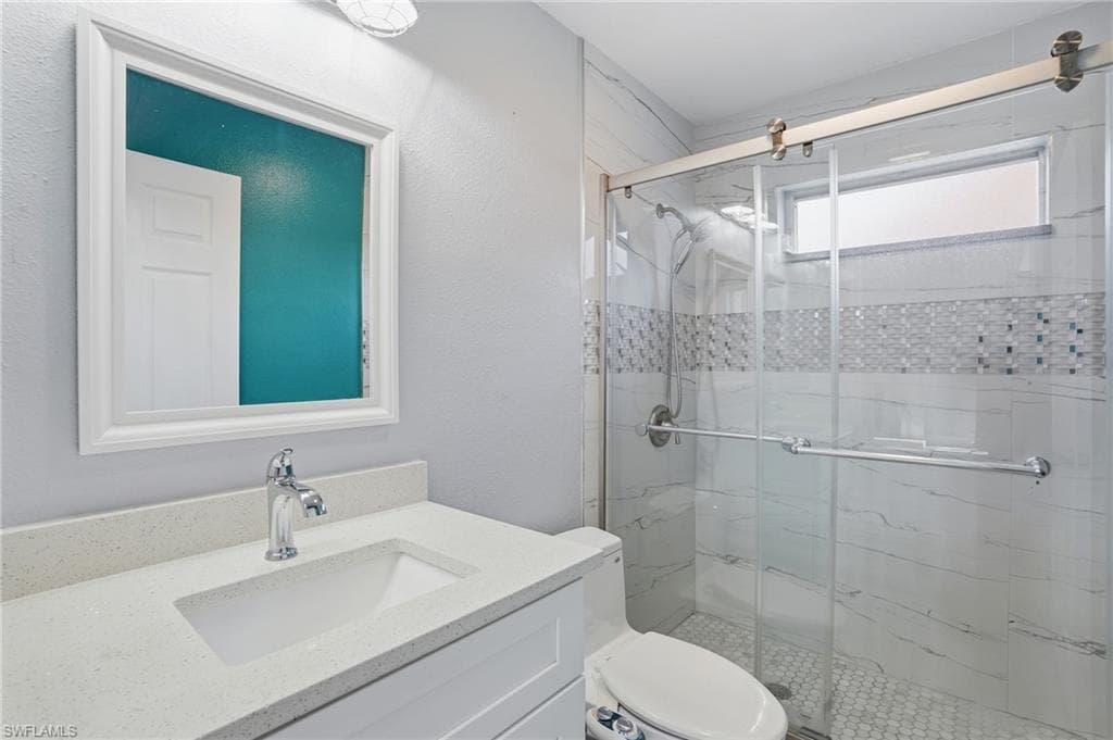 6431 Royal Woods Dr, Fort Myers, FL 33908-16