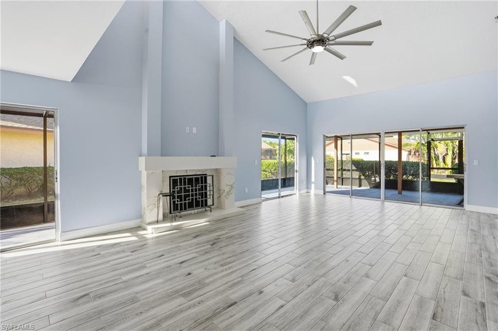 6431 Royal Woods Dr, Fort Myers, FL 33908-4