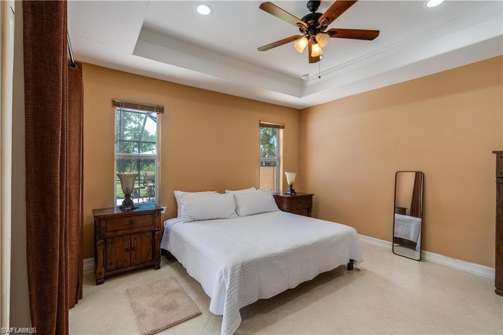 2960 10th Ave NE, Naples, FL 34120-10