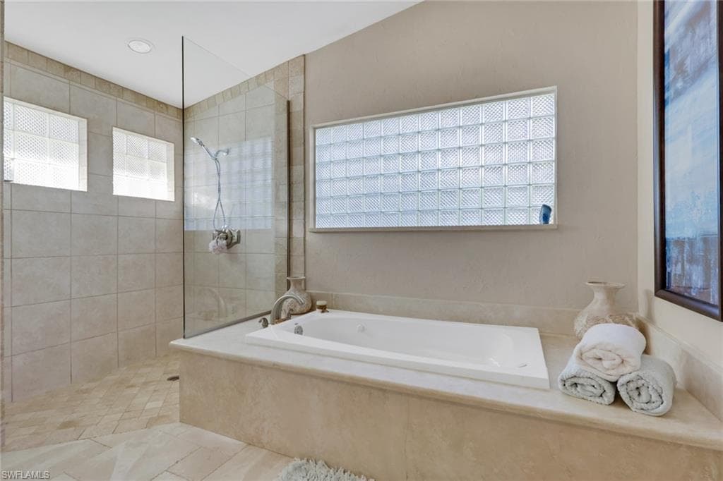 4343 Mourning Dove Dr, Naples, FL 34119-14