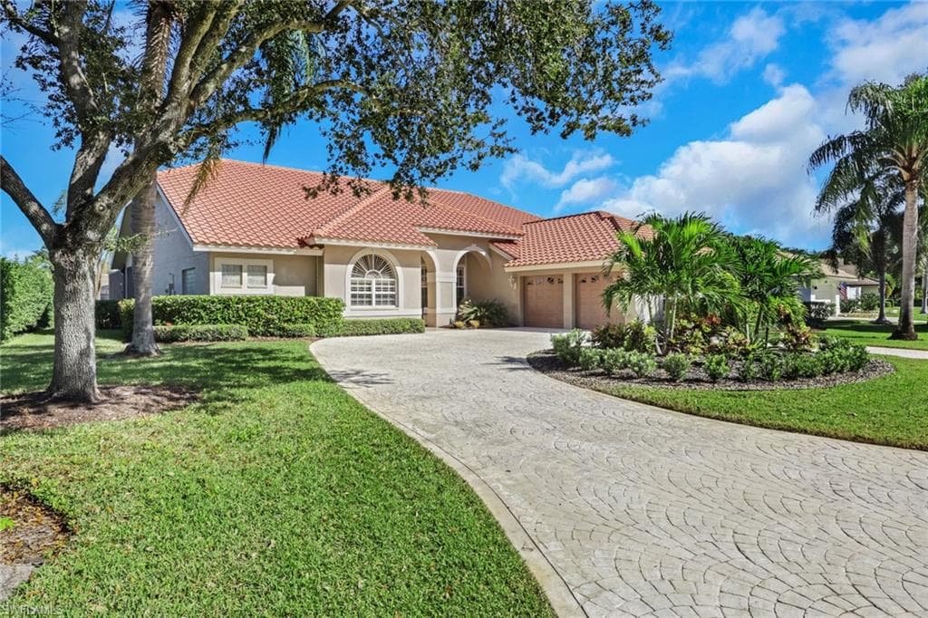 4343 Mourning Dove Dr, Naples, FL 34119-1