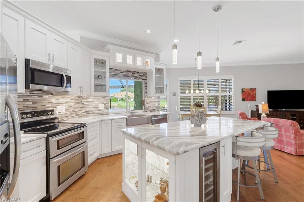 4343 Mourning Dove Dr, Naples, FL 34119-3