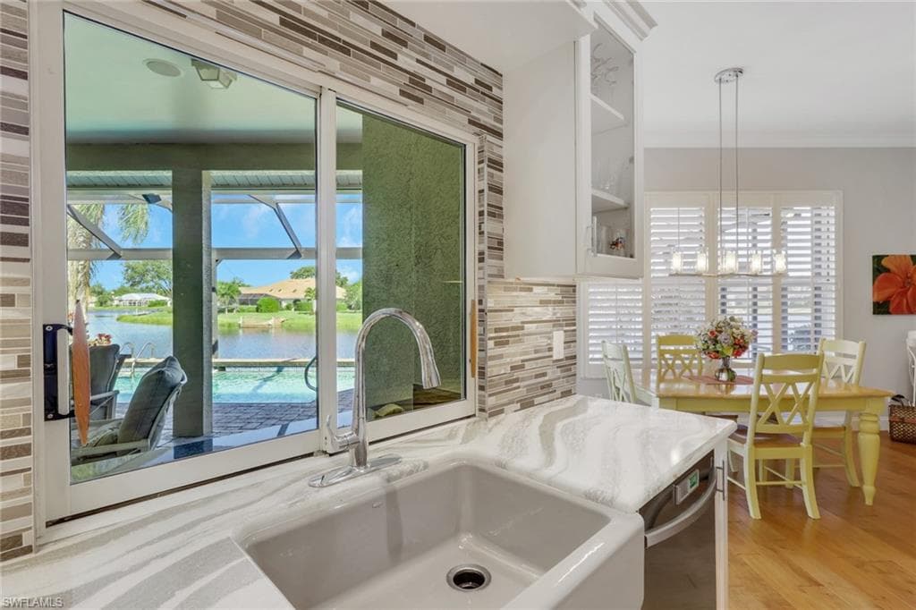 4343 Mourning Dove Dr, Naples, FL 34119-4