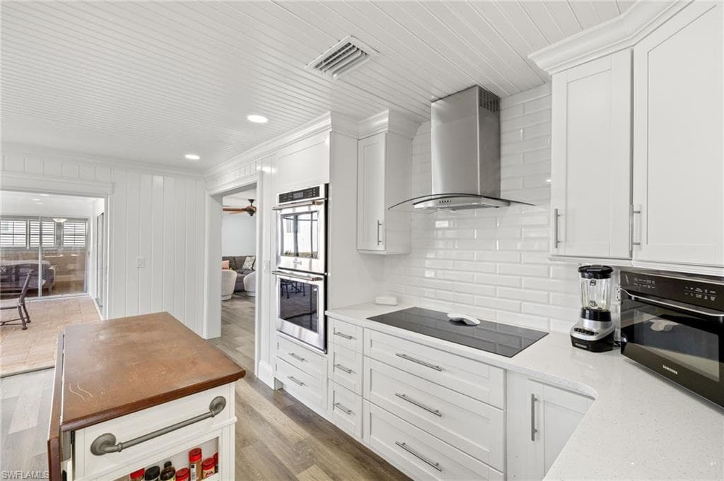 1400 Marlin Dr, Naples, FL 34102-9