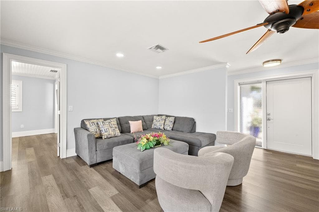 1400 Marlin Dr, Naples, FL 34102-14