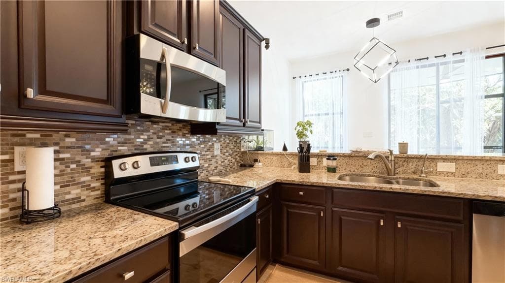 15286 Summit Place Cir 175, Naples, FL 34119-10