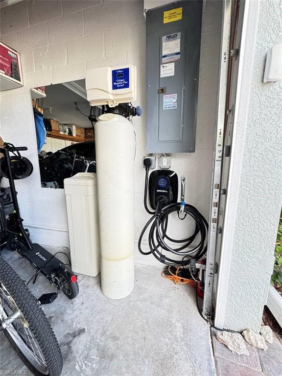 15286 Summit Place Cir 175, Naples, FL 34119-20