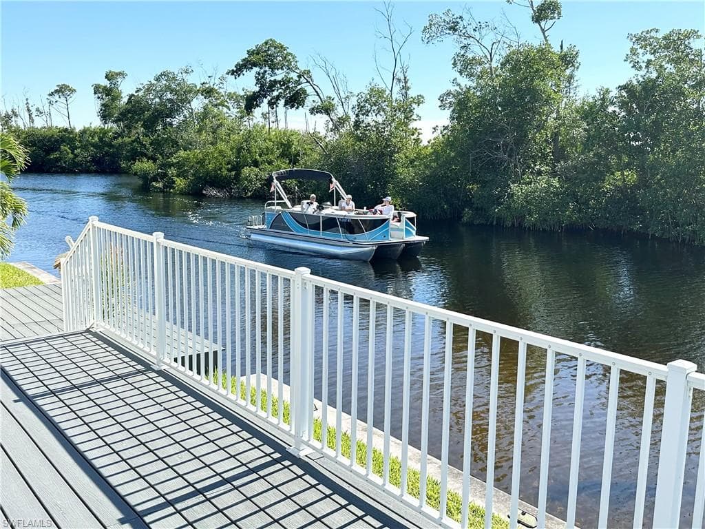 17940 Peppard Dr, Fort Myers Beach, FL 33931-9