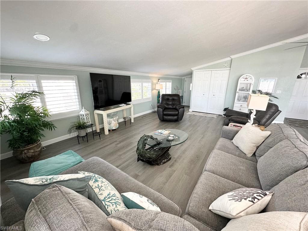 17940 Peppard Dr, Fort Myers Beach, FL 33931-11