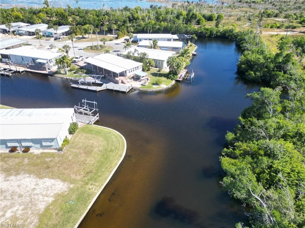 17940 Peppard Dr, Fort Myers Beach, FL 33931-5