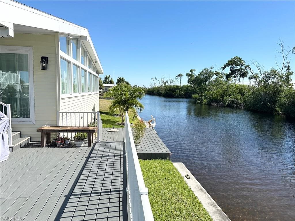 17940 Peppard Dr, Fort Myers Beach, FL 33931-7