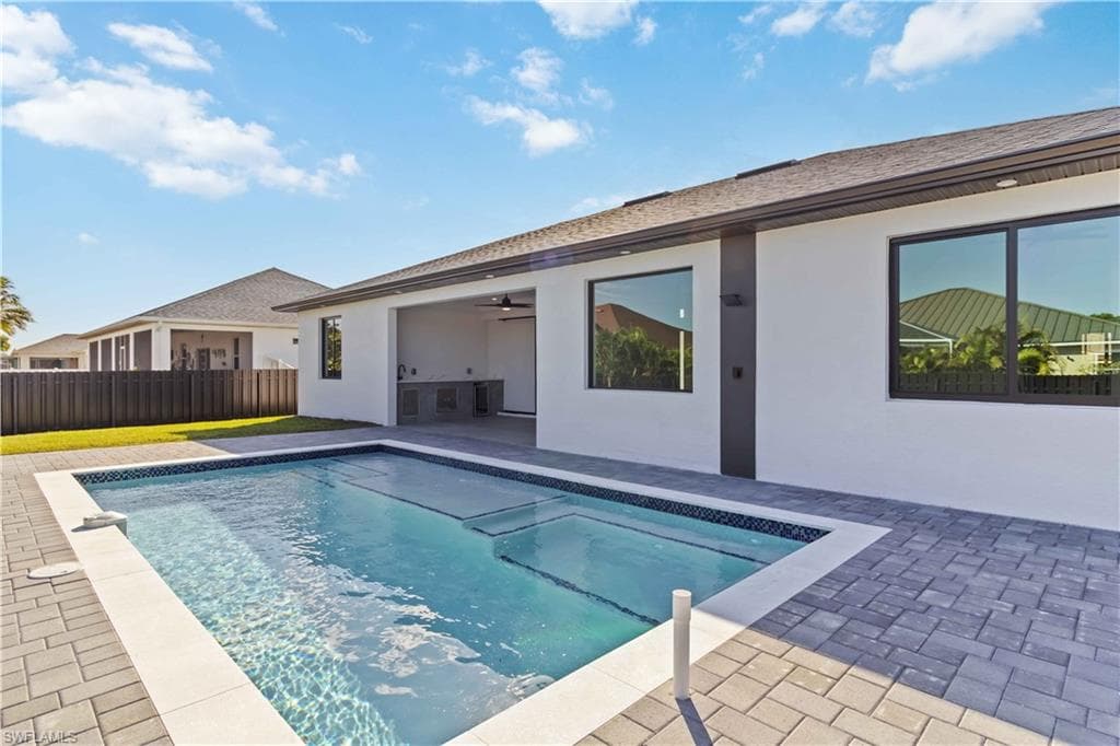 2015 21 St, Cape Coral, FL 33993-24