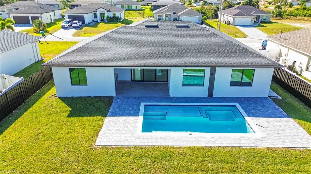 2015 21 St, Cape Coral, FL 33993-27
