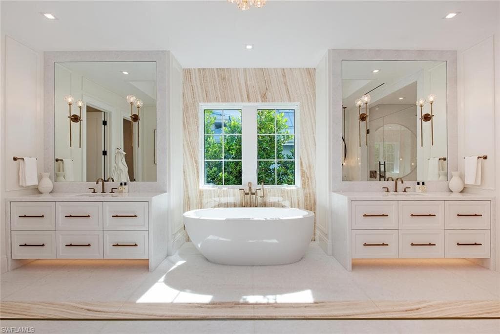 1731 Gordon Dr, Naples, FL 34102-13