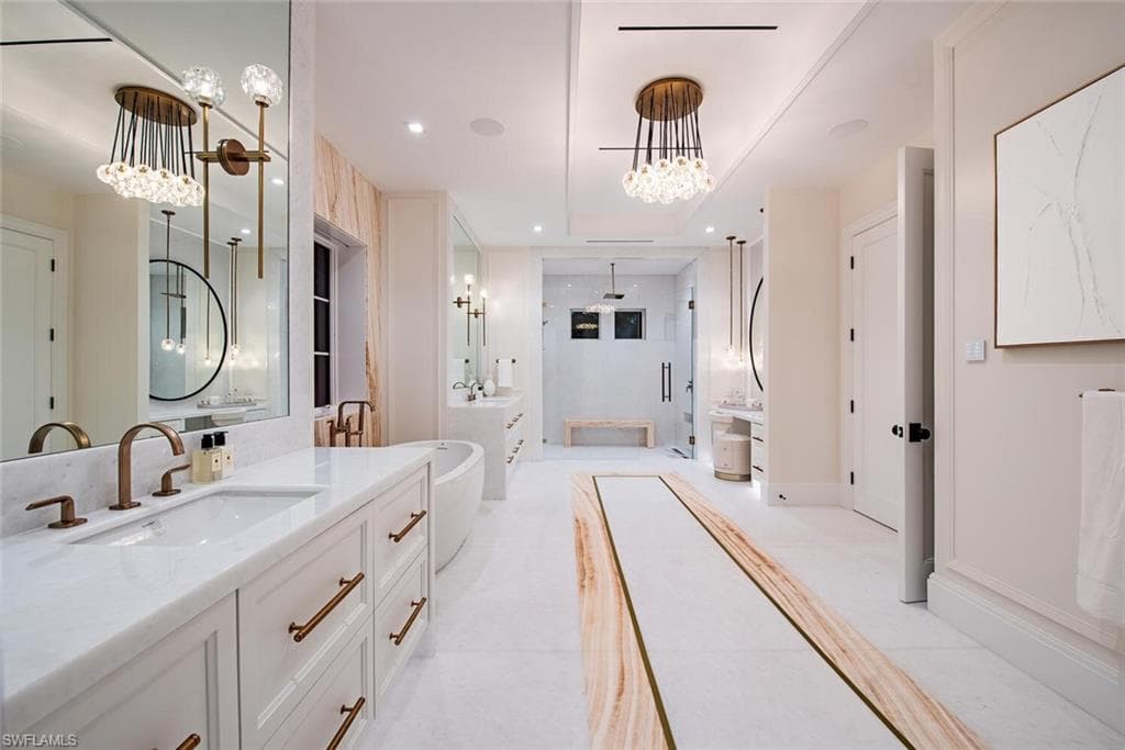 1731 Gordon Dr, Naples, FL 34102-14