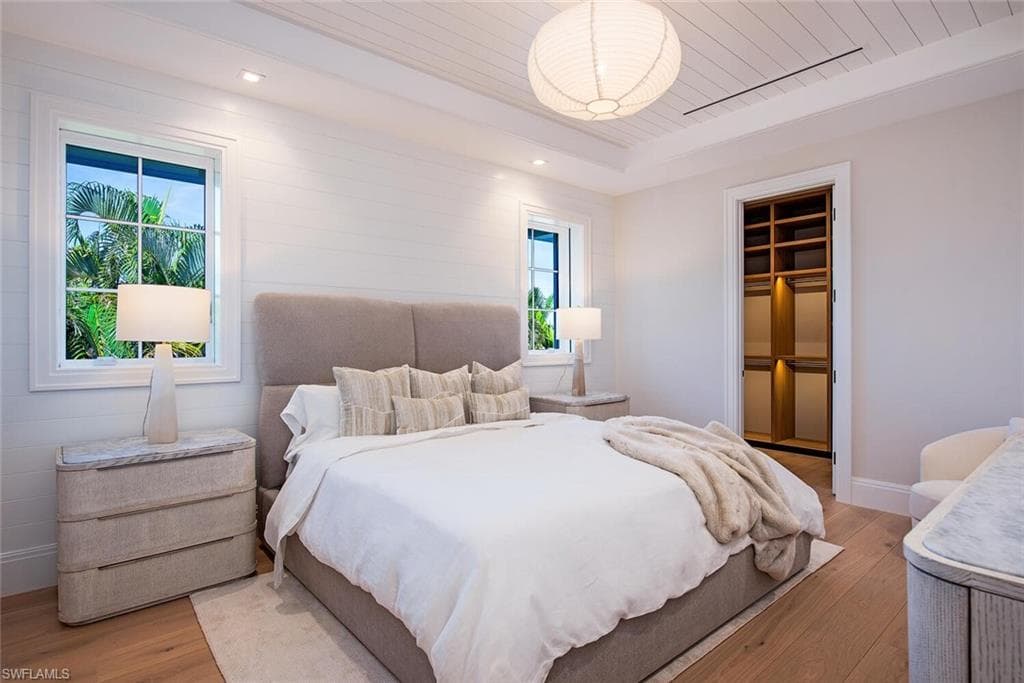 1731 Gordon Dr, Naples, FL 34102-25