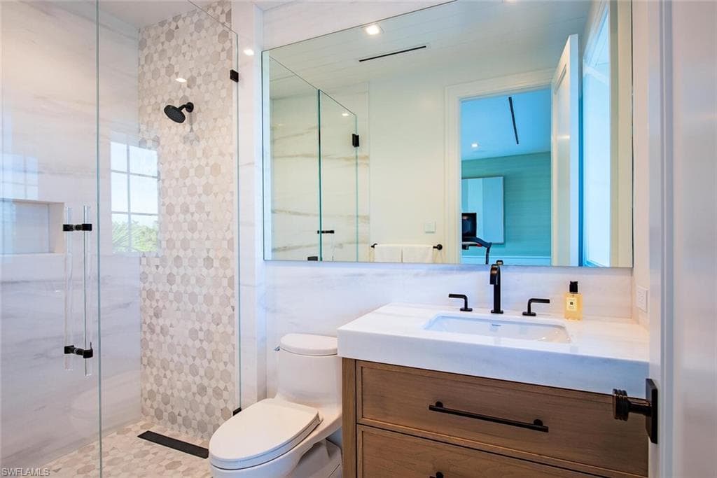 1731 Gordon Dr, Naples, FL 34102-28