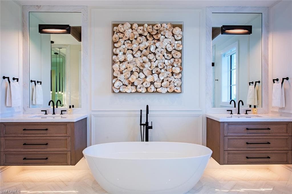 1731 Gordon Dr, Naples, FL 34102-31