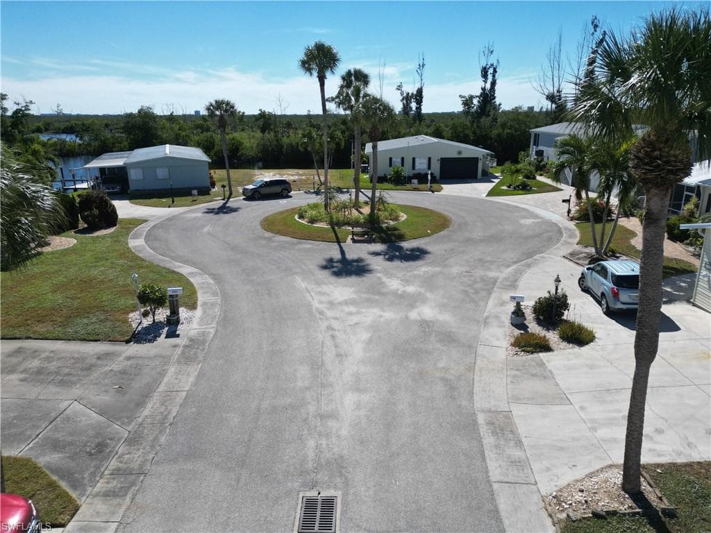 17910 Peppard Dr, Fort Myers Beach, FL 33931-4