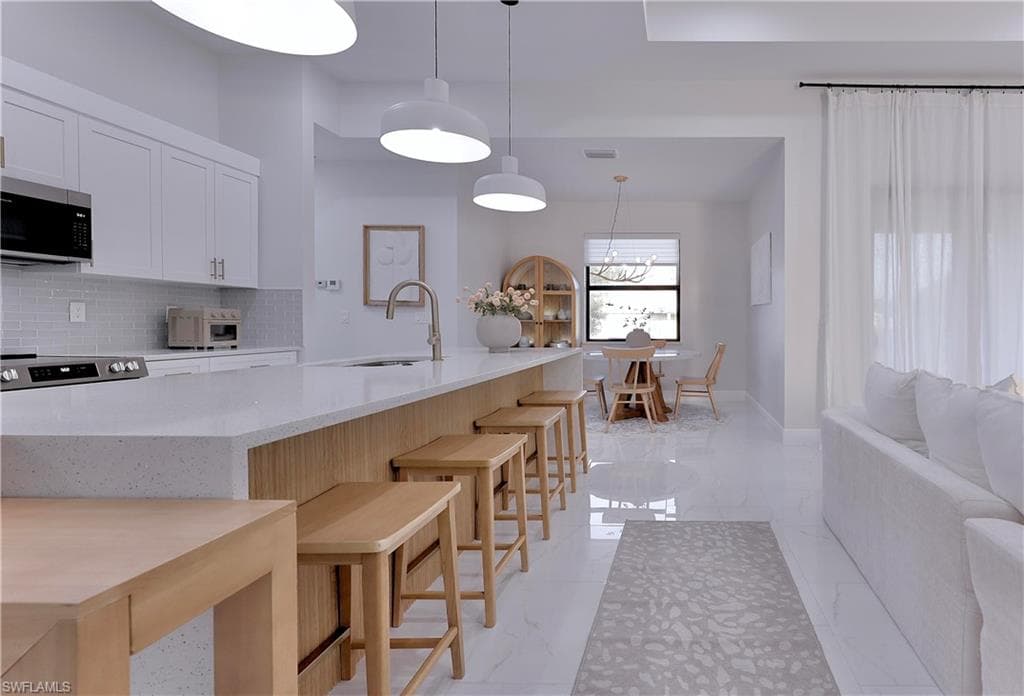 4101 10th Ave, Cape Coral, FL 33909-8