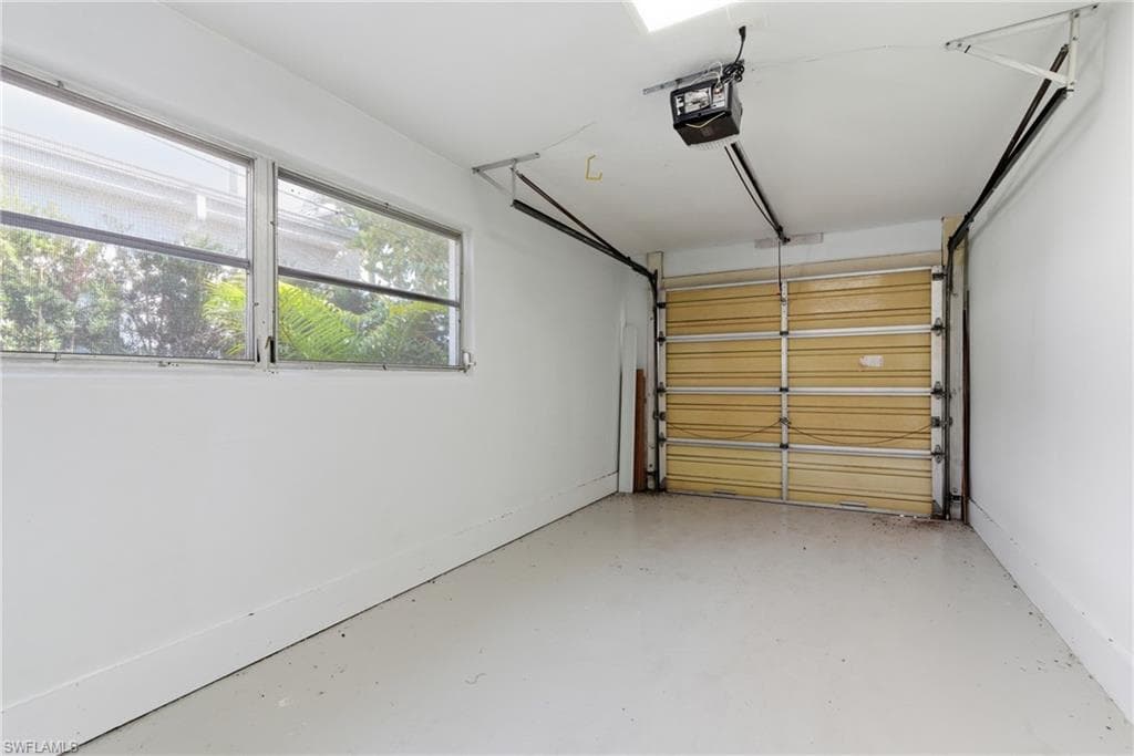 1235 Rordon Ave, Naples, FL 34103-12