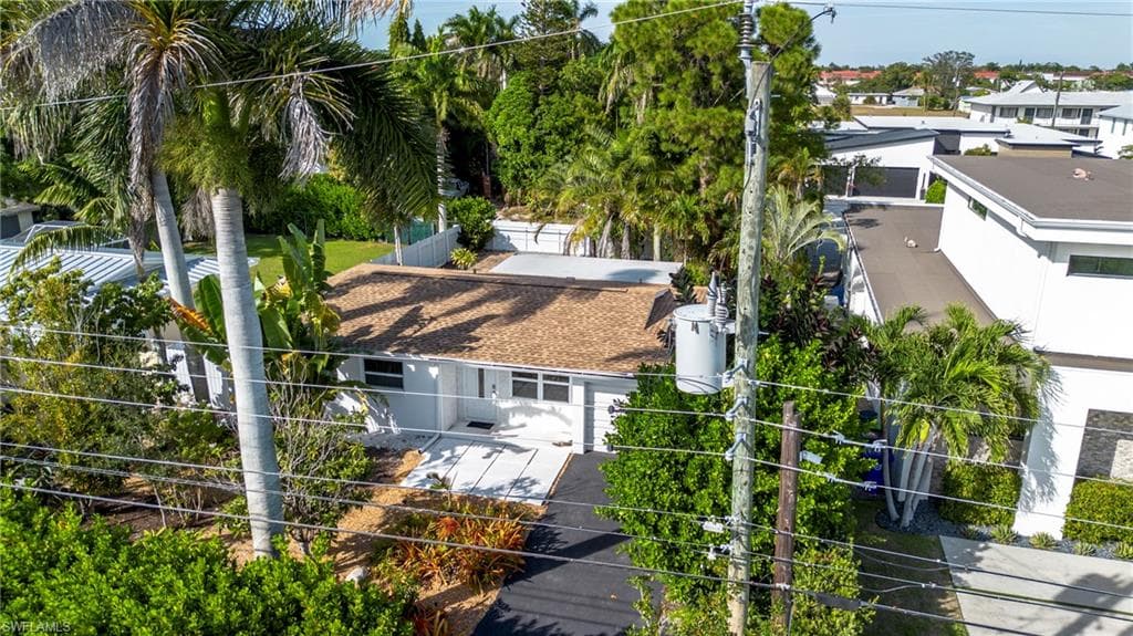 1235 Rordon Ave, Naples, FL 34103-38