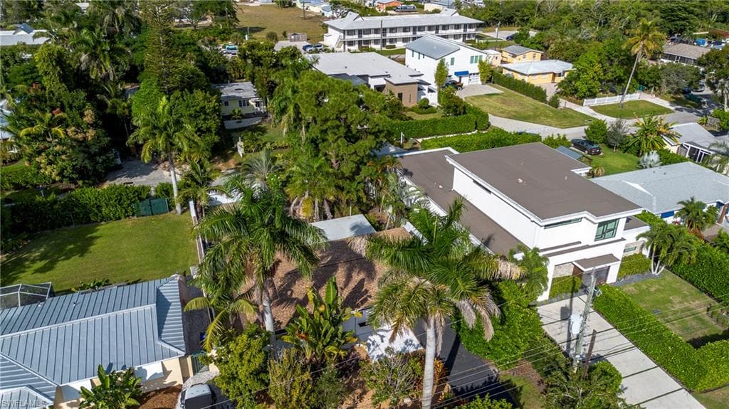 1235 Rordon Ave, Naples, FL 34103-40