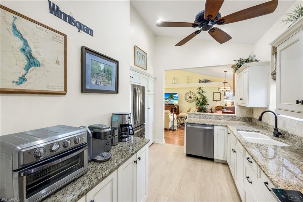 269 Perignon Pl 16-2, Naples, FL 34119-18