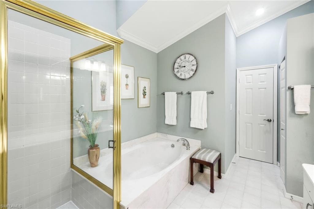 269 Perignon Pl 16-2, Naples, FL 34119-23