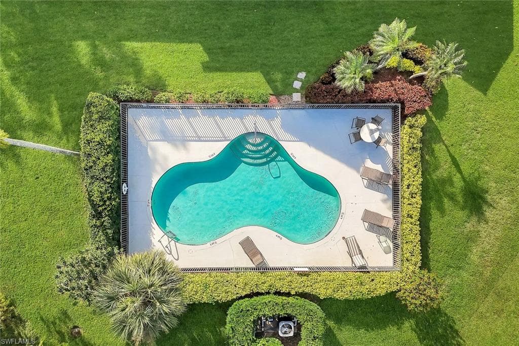 269 Perignon Pl 16-2, Naples, FL 34119-32