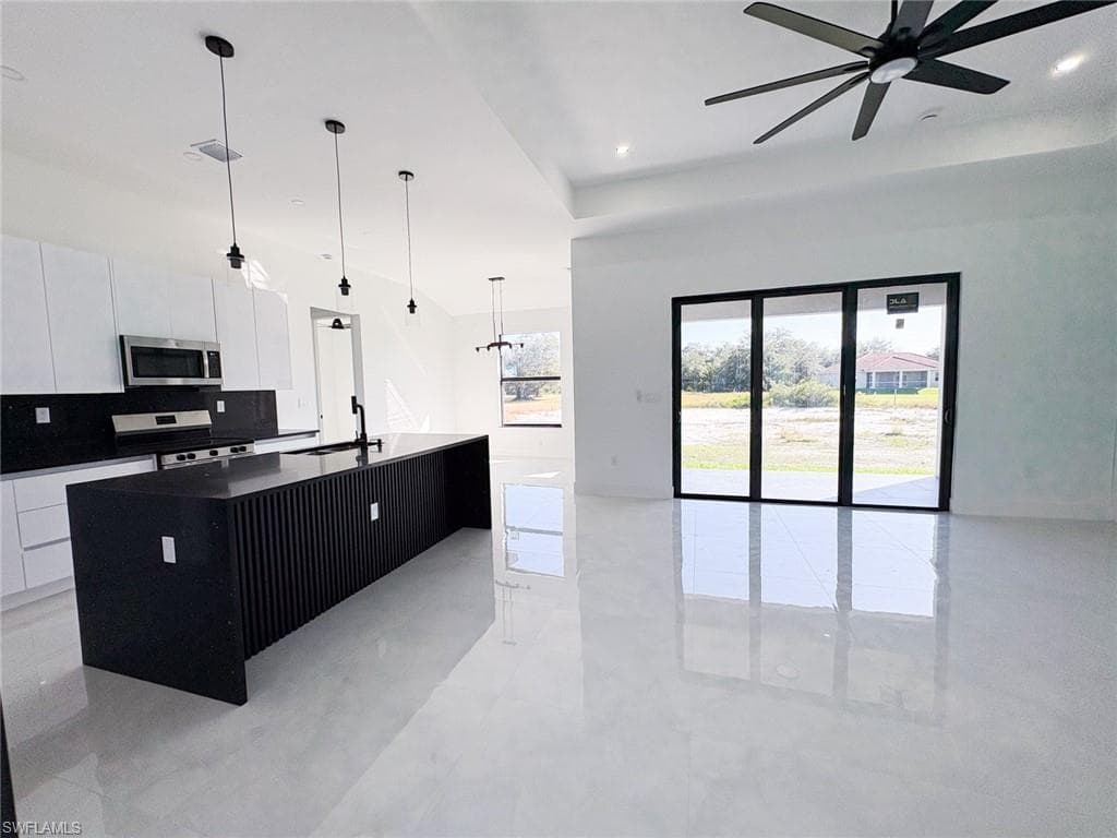 1712 Canton Ave, Lehigh Acres, FL 33972-7