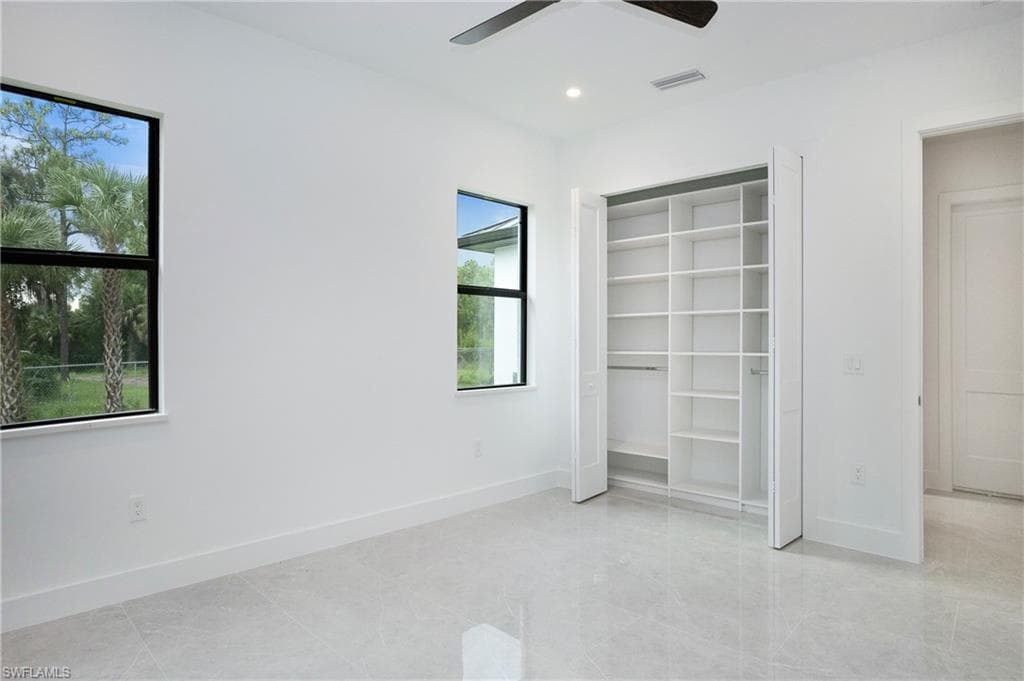 3660 4th Ave NE, Naples, FL 34120-16