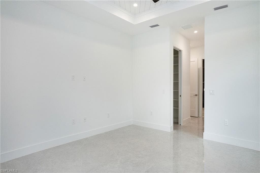 3660 4th Ave NE, Naples, FL 34120-19