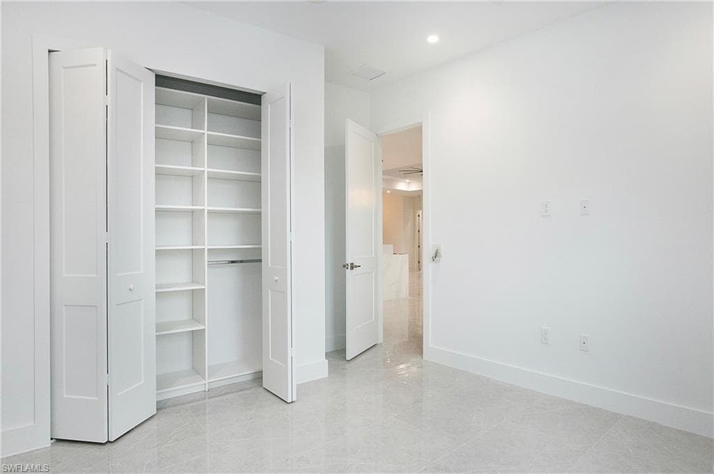 3660 4th Ave NE, Naples, FL 34120-20